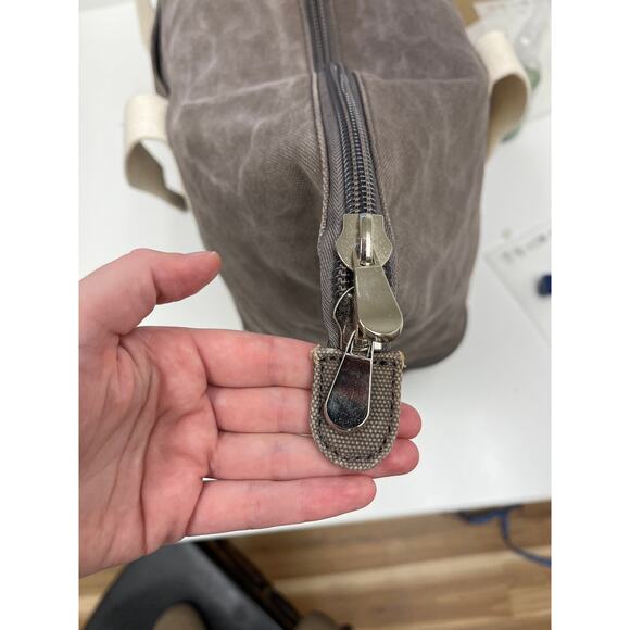 Lo & Sons Catalina Deluxe Cotton Canvas Travel Weekender Large Tote Thistle - Picture 10 of 16